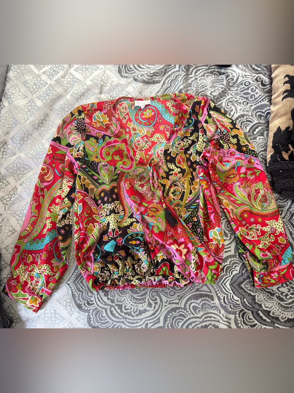 Vibrant Paisley Long-Sleeve Women's Top - Boemo